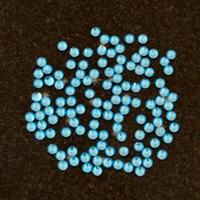20SS -BLUE ZIRCON -BLUE ZIRCON RHINESTONE FLATBACK HOT FIX 1440 PCS. (10 GROSS)